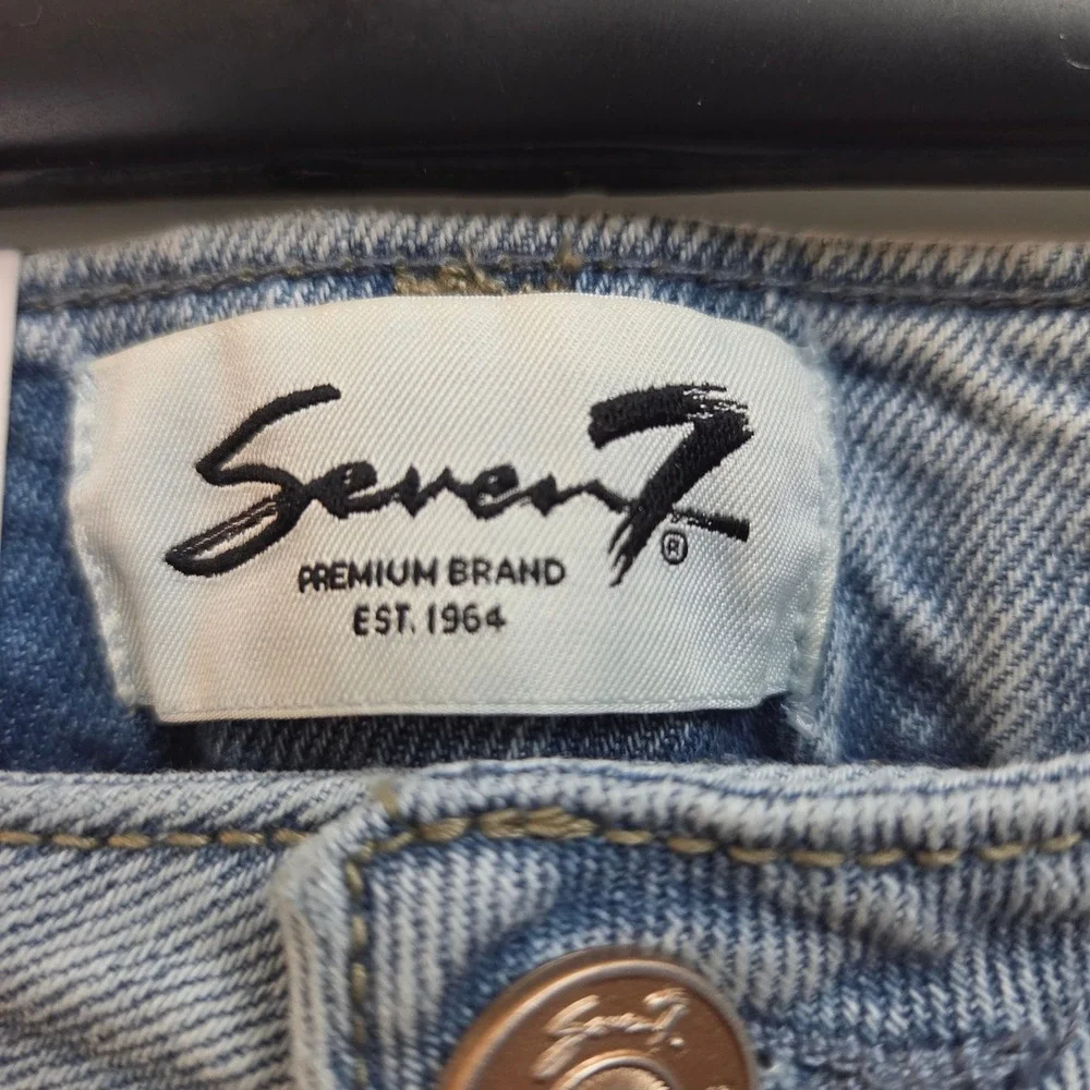 Seven7 Premium Brand 90s Straight Jean Light Wash High Rise Blue Denim Size 10
